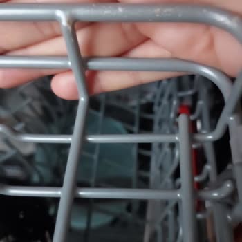 Samsung Bulaşık Makinesinin 1 2 Ay İçinde Sepetlerinin Paslanması