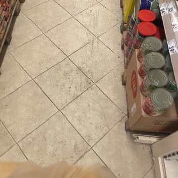 Şok Marketler Çankaya Birlik Mahallesi'ndeki Marketin Hijyen Sorunları