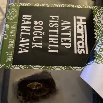 Harras Soğuk Baklava İçinden Kabuk Çıktı