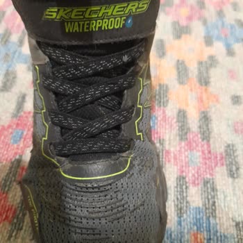 Skechers İnternetten Satın Aldığım Su Geçirmez Botun Kısa Sürede Arızalanması