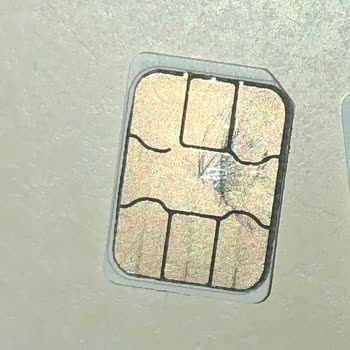 Vodafone Hasarlı Sim Kart Gönderdi