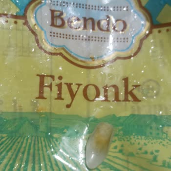 A101 Makarnadan Takma Tırnak Çıktı
