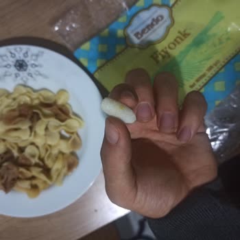 A101 Makarnadan Takma Tırnak Çıktı