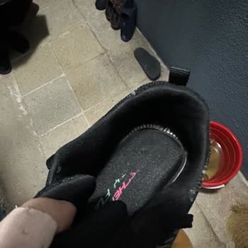 Skechers Ürününün Arkasında Durmuyor!