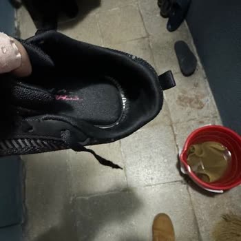 Skechers Ürününün Arkasında Durmuyor!