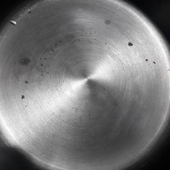 Nehir Madeni Eşya Satın Alınan Marka Tencere Setindeki Defo Sorunu