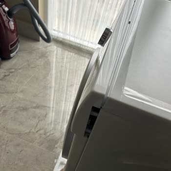 Siemens Ev Aletleri Düşürülmüş Her Parçası Zarar Görmüş Makineyi Teslim Ettiler.