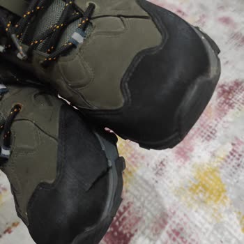 FLO Ayakkabıdan Bot Aldım 2 Ayda Kırıldı