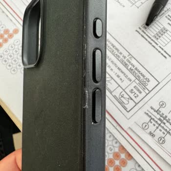 iPhone Orijinal Mikro Dokuma Kılıf Sorunu!