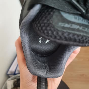 Skechers Ayakkabım 3 Ay Dolmadan Yırtıldı