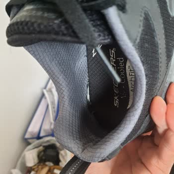 Skechers Ayakkabım 3 Ay Dolmadan Yırtıldı