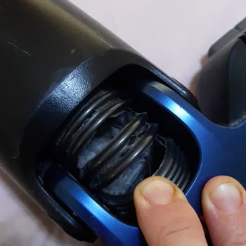 Philips Süpürge Boru Yırtığı Ve Tırnak Kırılması Sorunu