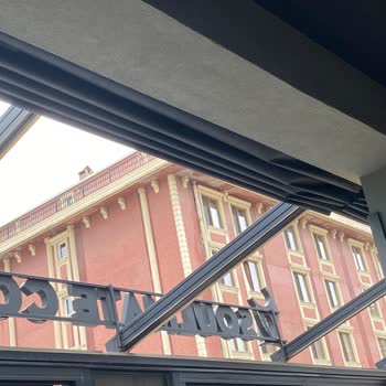 Soulmate Beşyol Çalışanların Saygısızca Tavrı Ve Hareketleri