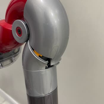 Dyson V12 Mobilya Altı Adaptörü