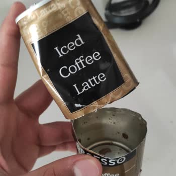 Dimes Obsesso Markasının Soğuk Kahvesi Küflenmiş