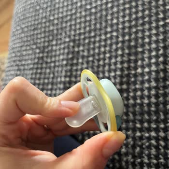 Philips Avent Emzik Yırtılması