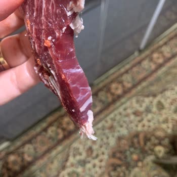 Köfteci Yusuf Hesaplı Kasap Pastırma Diye Çiğ Baharatlı Et Gönderdi