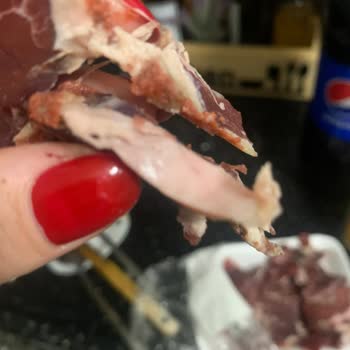Köfteci Yusuf Hesaplı Kasap Pastırma Diye Çiğ Baharatlı Et Gönderdi