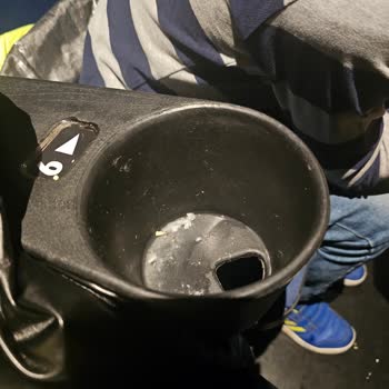 Paribu Cineverse Sinema Salonu Hijyen Sorunları Ve Geç Başlayan Seans