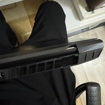 Yurtiçi Kargo Kargoda Laptopun Kırılması.