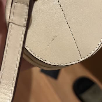 İstinye Vakko Mağazası Defolu Manu Çanta