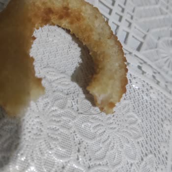 Feast Soğan Halkasından Kıl Çıktı