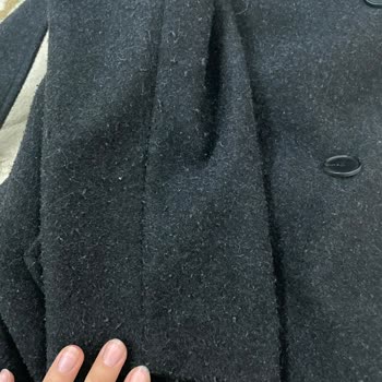 Stradivarius Marka Kabanın Kısa Sürede Tüylenme Sorunu