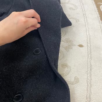 Stradivarius Marka Kabanın Kısa Sürede Tüylenme Sorunu