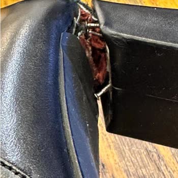 Elle Ayakkabı Satın Alınan Çizmenin Topuklarının Kırılması Ve İade Sürecinde Yaşanan Mağduriyet