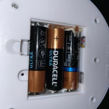 Duracell Pil Akıyor Ve Cihazlara Zarar Veriyor