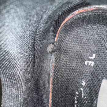 Under Armour 6 Ay Dolmadan Yırtılmaya Başladı