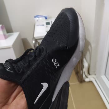 Forum Bornova Nike AirMax270 Ayakkabım 1 Ayda Parçalandı