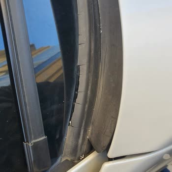 BMW'de Sürekli Yetkili Servis Bakımlı Araç Daha Kötü Karşılanıyor.