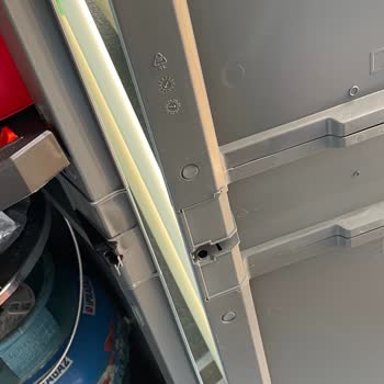 Bauhaus Keter Plastik Dolap Kırıldı