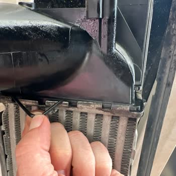 Pilot Garage Kırık Radyatörü Görmüyor