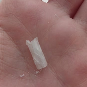 Deva İlaç Antibiyotik İçinde Çıkan Plastik Parça