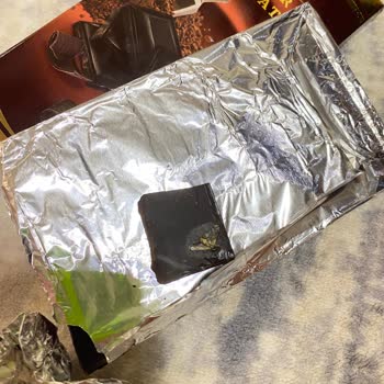 BİM Buono Çikolatanın Üzerinde Sinek Var