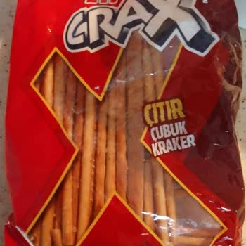 Eti Son Kullanma Tarihini 3 Ay Geçen Çubuk Krakerini Raflarda Satıyor