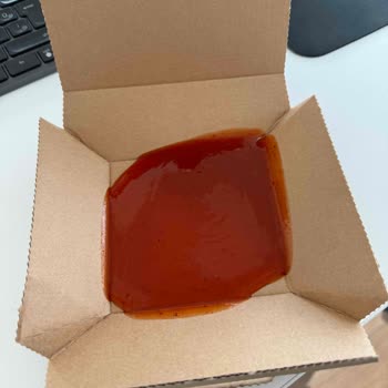 Pizza Hut Eksik Sos Ve Sorumsuz Çalışanlar