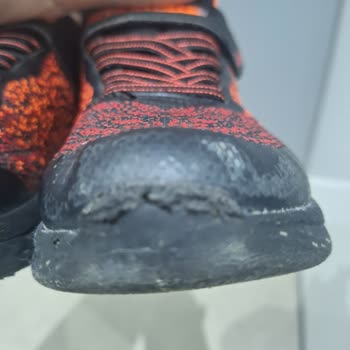 Skechers Çok Bariz Ayıplı Malını Kabul Etmiyor