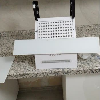 A101 Davlumbaz Kirik Çıktı