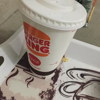 Burger King Kola Yerine Su Koyulması