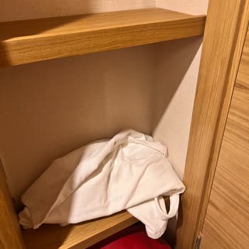 Sarpino Mountain Hotel Paranla Rezil Olmak. 5 Yıldızlı Otel Görünümünde 2 Yıldızlı Hizmet