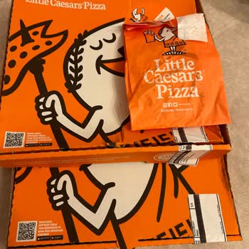 Little Caesars Geç Soğuk Bozuk Ve Çiğ İsterseniz
