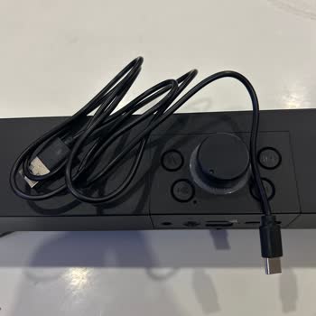 Polosmart Fs73 İçeriğinden Yanlış Şarj Kablosu Çıktı