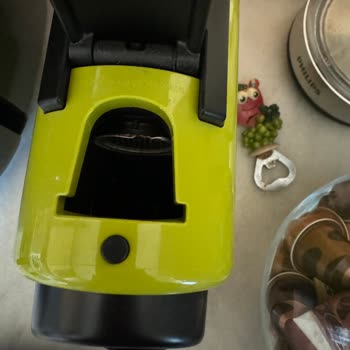 Nespresso Makinesine Aynı Markalı Kapsülün Sıkışması