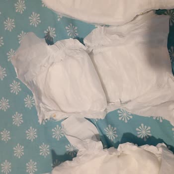 Baby Turco İçindeki Bezler Yarısı Hatalı Ve Yırtık