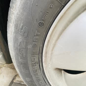 Petlas Lastik Hemen Çatladı