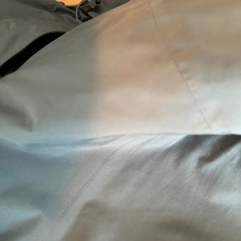 Karspor Renk Solmasıyla Kullanılamaz Mont!