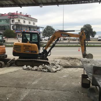 Kardeşler Oto İnşaat Çalışmaları Sebebiyle İş Yerimde Mağduriyet Yaşıyorum